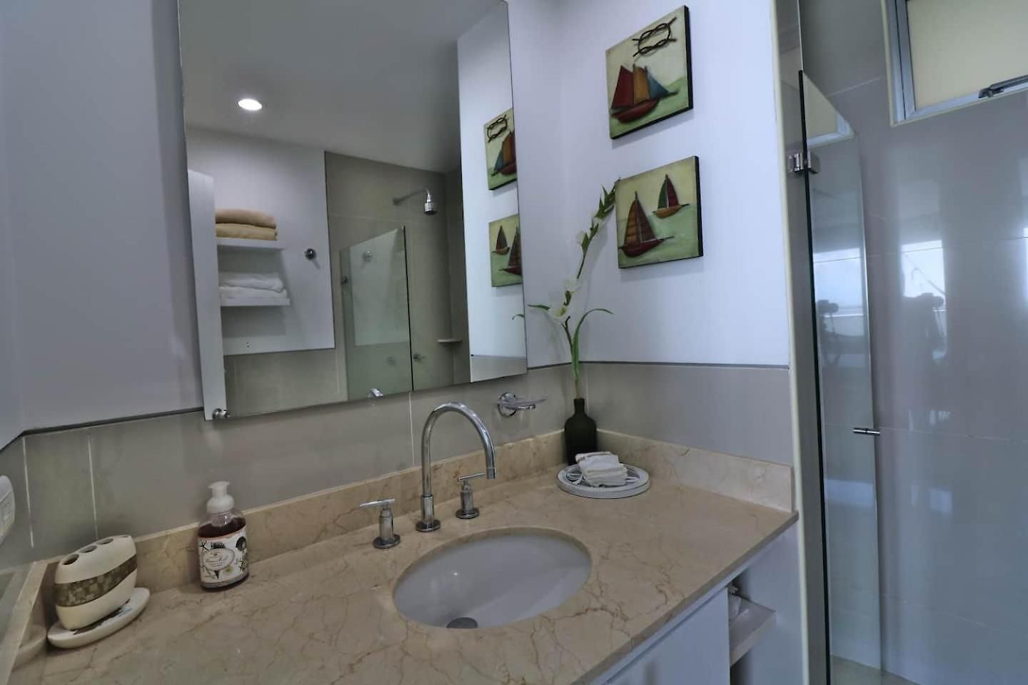 2br Luxury Beachfront With Direct Access Cartagena