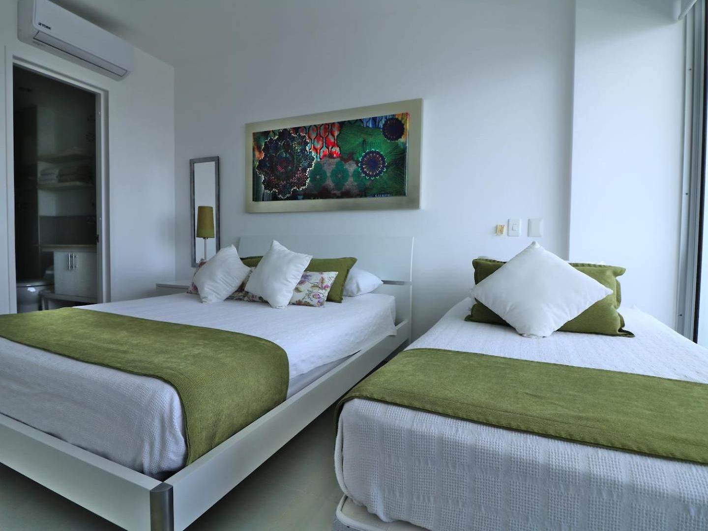 2br Luxury Beachfront With Direct Access *