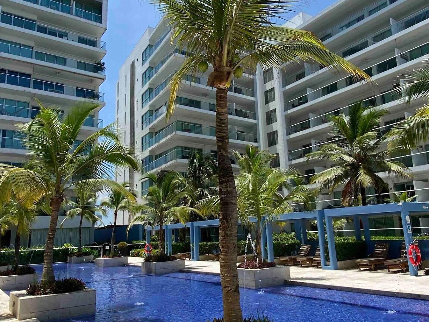 2br Luxury Beachfront With Direct Access *