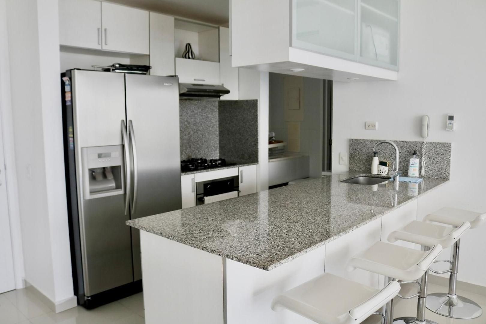 2br Luxury Beachfront With Direct Access *