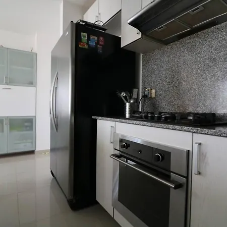 Apartamento 2br Luxury Beachfront With Direct Access *