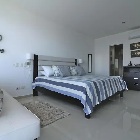 Apartamento 2br Luxury Beachfront With Direct Access Cartagena